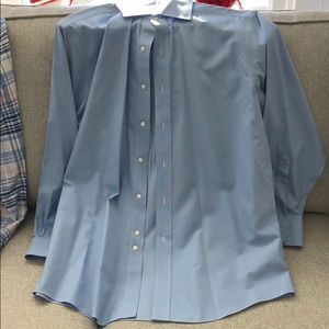 Brooks Brothers Collared Shirt!!! Great condition